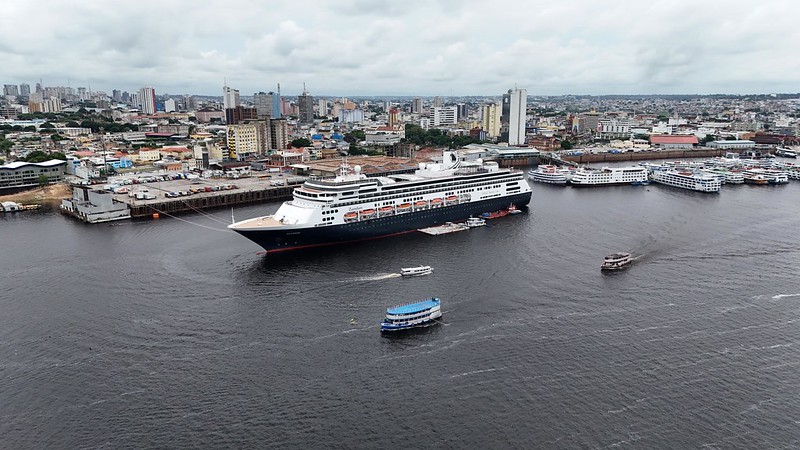 Com a injeção de R$ 26 milhões na economia local, Manaus recebe três transatlânticos até sexta-feira