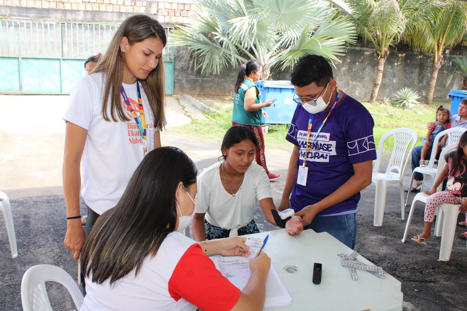 Prefeitura promove ação de saúde para indígenas venezuelanos atendidos por serviço de acolhimento