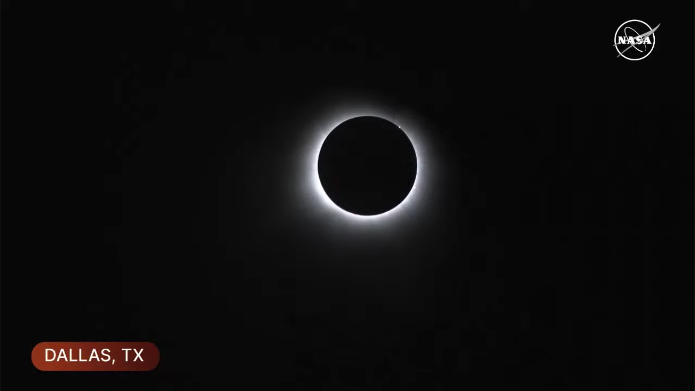 Eclipse total do Sol acontece na segunda; saiba como ver pela internet