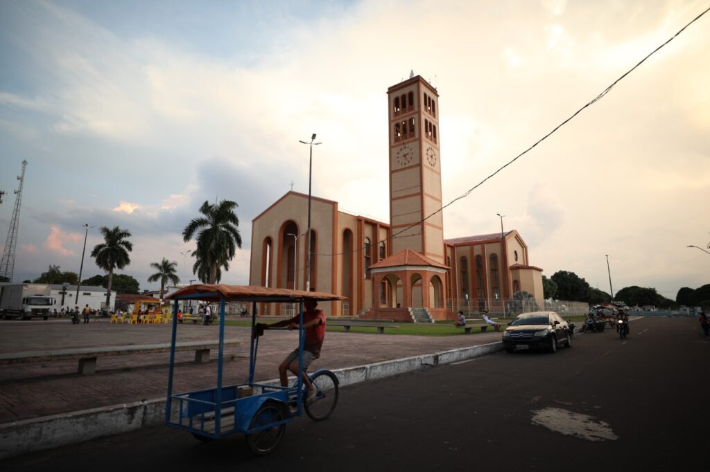 Final do BBB 24: Em Parintins, Governo do Amazonas realiza últimos preparativos para a ‘Festa da Cunhã’ na praça da Catedral