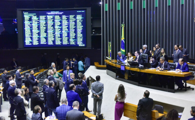 Congresso reúne-se nesta quarta-feira para analisar vetos presidenciais