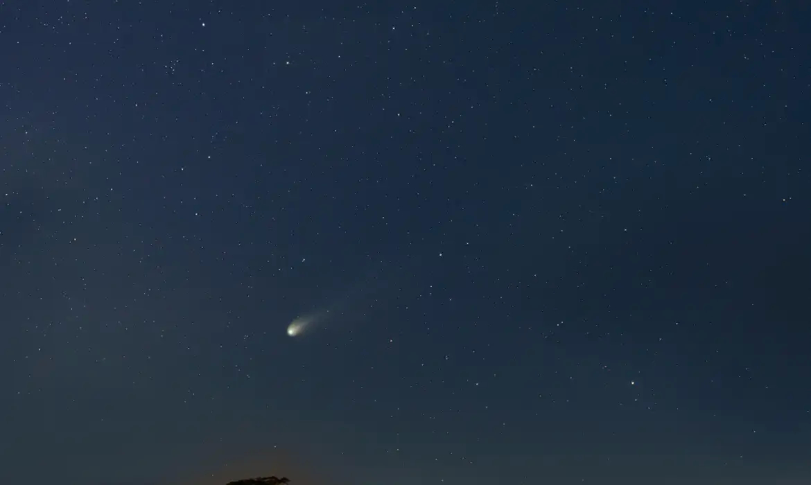 “Cometa do Diabo” ficará visível no Brasil neste domingo; veja horário