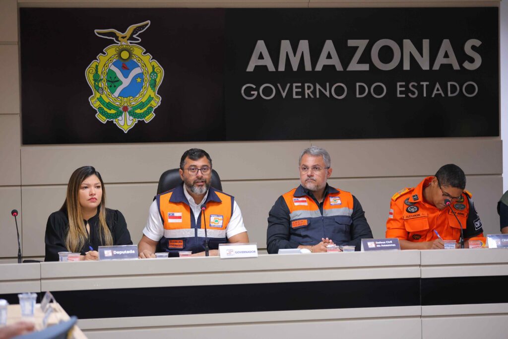 Governo do Amazonas anuncia envio de 15 bombeiros para trabalho de resgate no Rio Grande do Sul