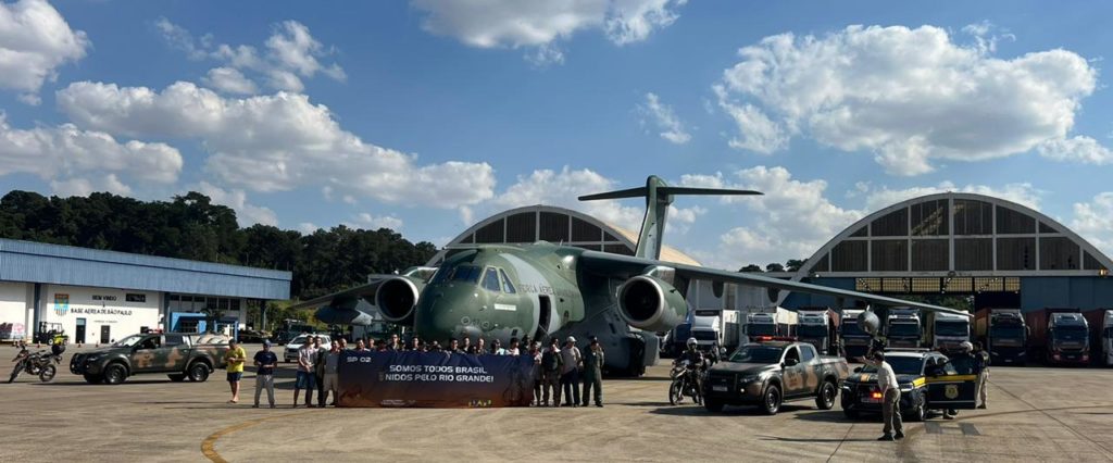 Enchente no RS: sociedade civil, FAB e Exército levam mais de 400 toneladas de doações para o RS