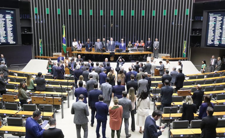 Líderes fecham acordo para analisar vetos presidenciais e créditos para RS