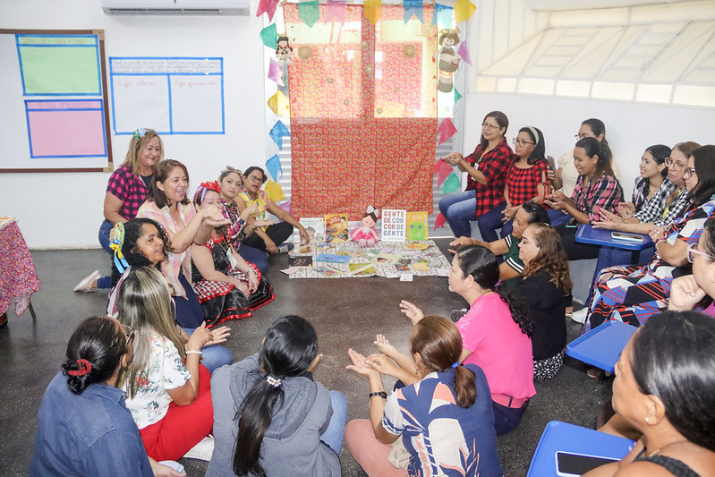 Prefeitura de Manaus realiza 3º encontro com profissionais da educação infantil