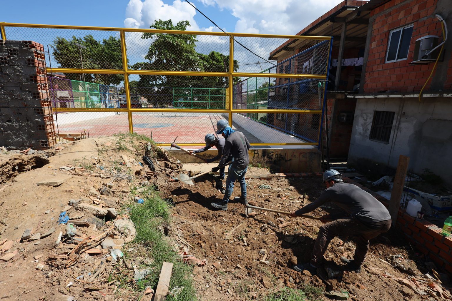 Prefeitura de Manaus trabalha na reforma do complexo esportivo Oliveira Machado na zona Sul