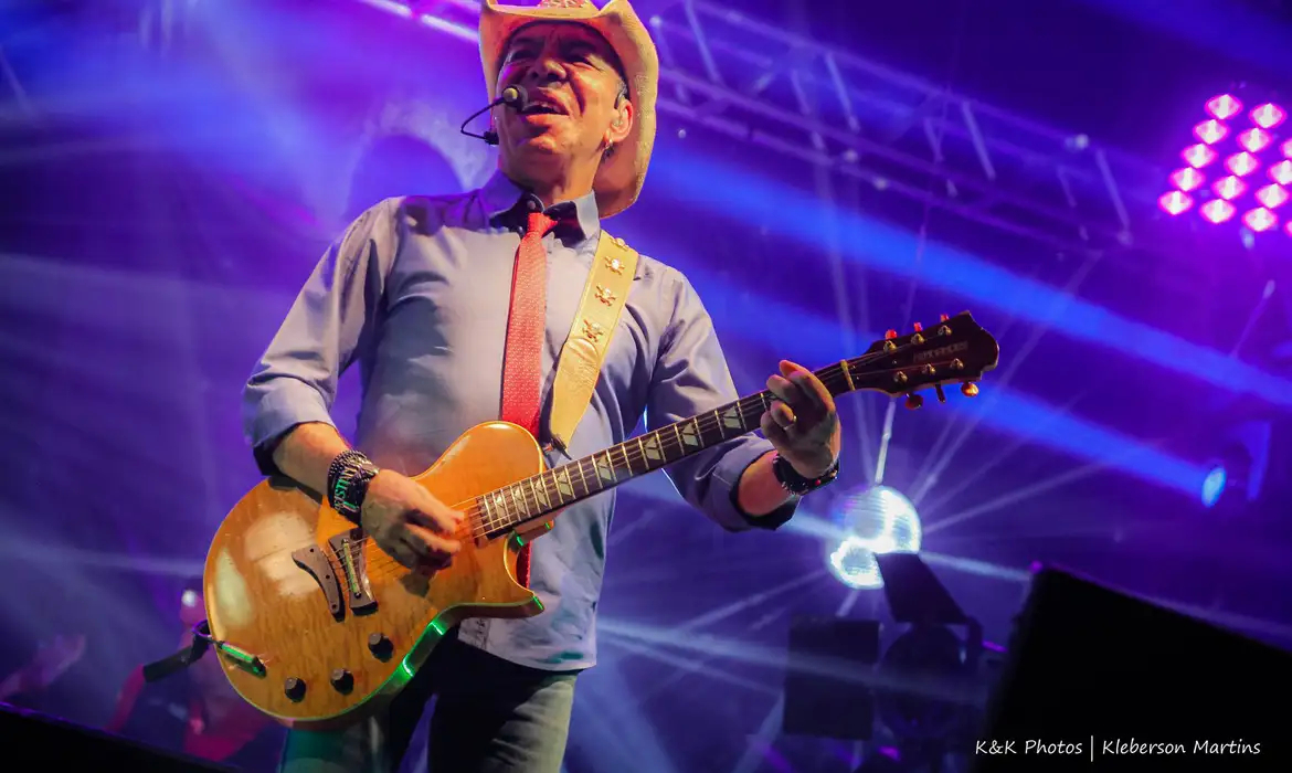 Cantor Chrystian morre em São Paulo, aos 67 anos