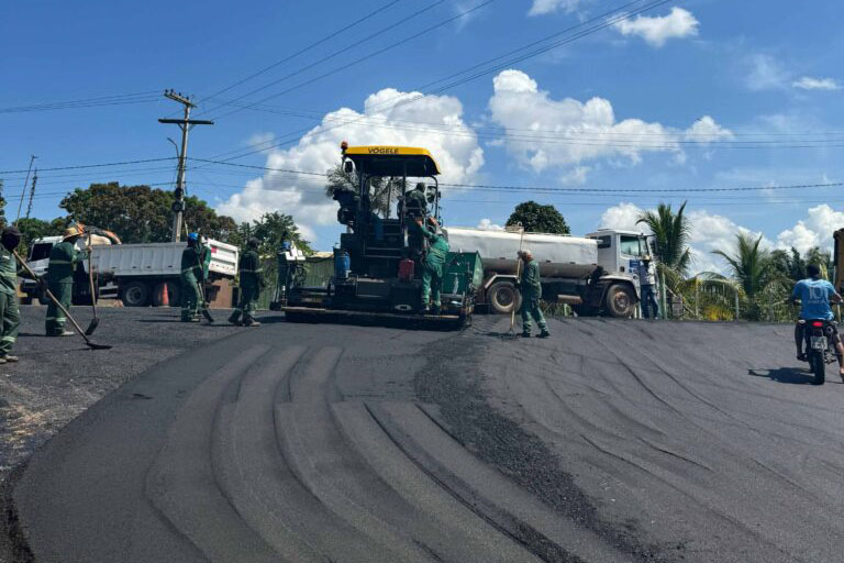 Governo do Amazonas retoma obra de pavimentação da AM-453, a Estrada da Bela Vista, em Manacapuru