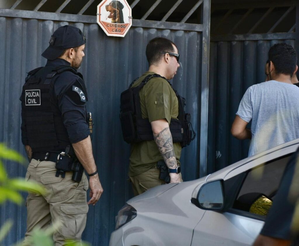 Polícia Civil deflagra Operação Raio e prende 21 membros de organizações criminosas no bairro Tarumã