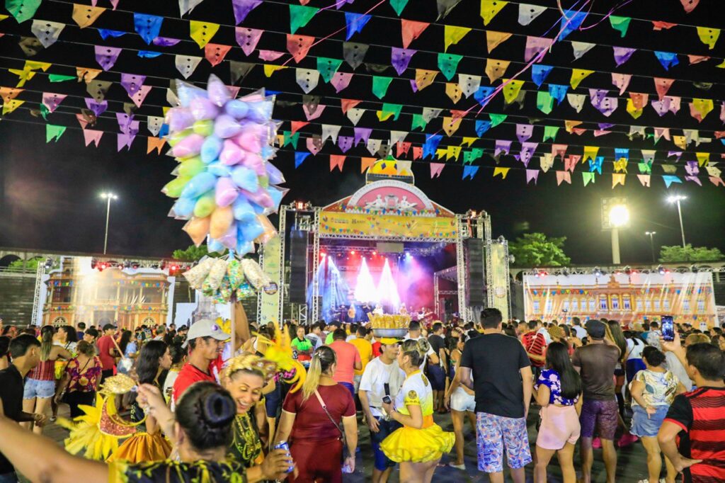 Grupos folclóricos e Banda Canários do Reino abrem o 66º Festival Folclórico do Amazonas – Categoria Ouro