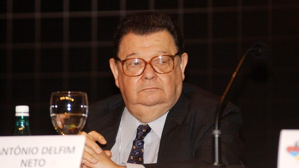 Morre Delfim Netto, ex-ministro da Fazenda, aos 96 anos