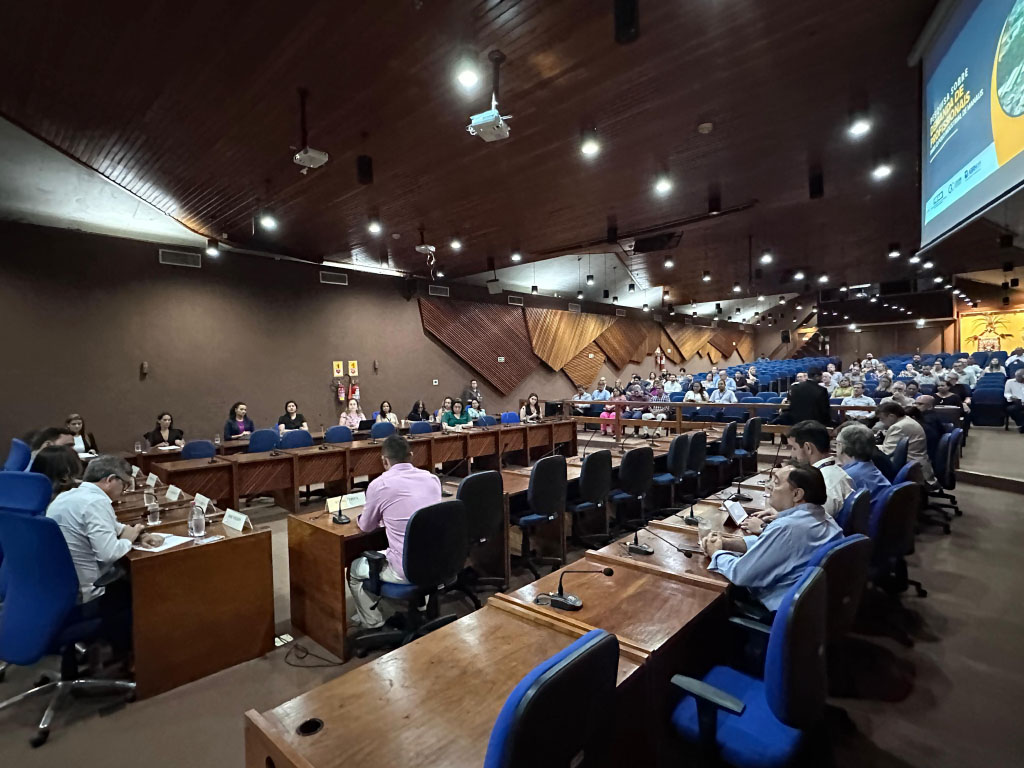 Suframa sedia encontro para apresentação de pesquisa sobre demandas profissionais no Polo Industrial de Manaus