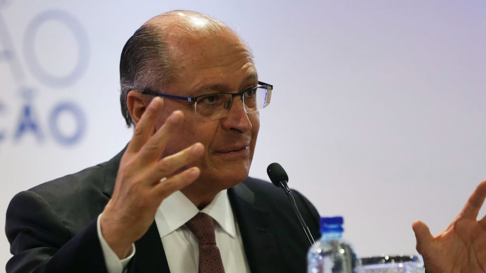 Relação comercial entre Brasil e China deve bater novo recorde, diz Alckmin