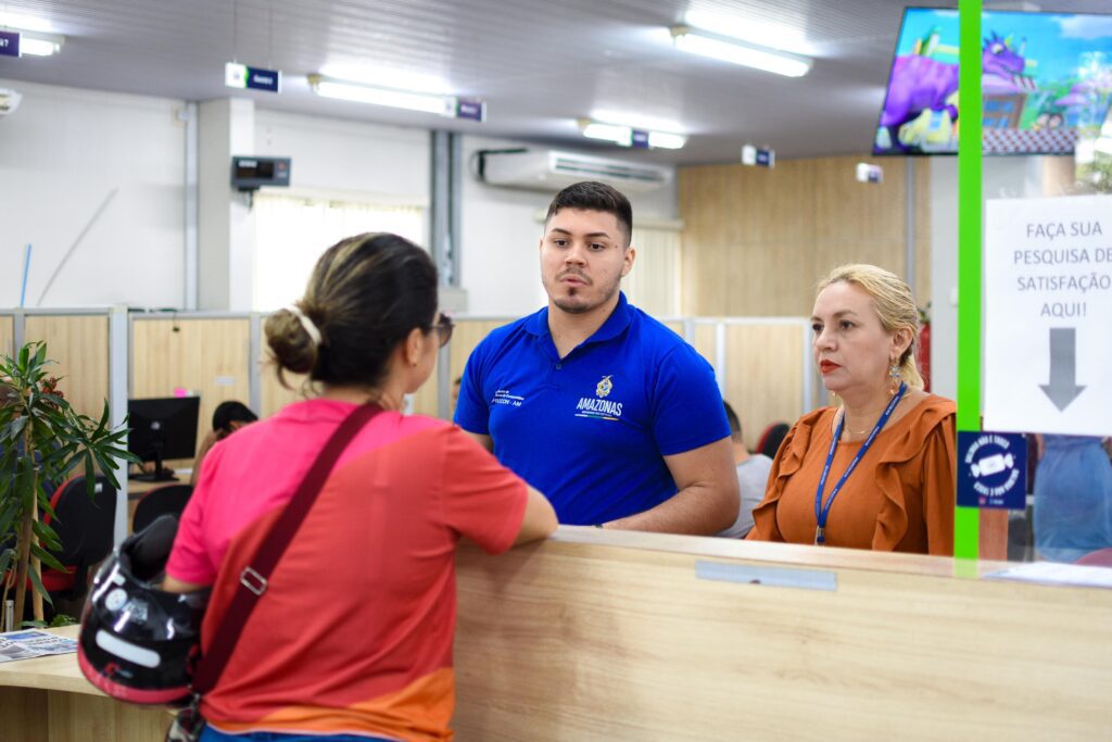 Procon-AM orienta população sobre como realizar denúncias ou reclamações na instituição